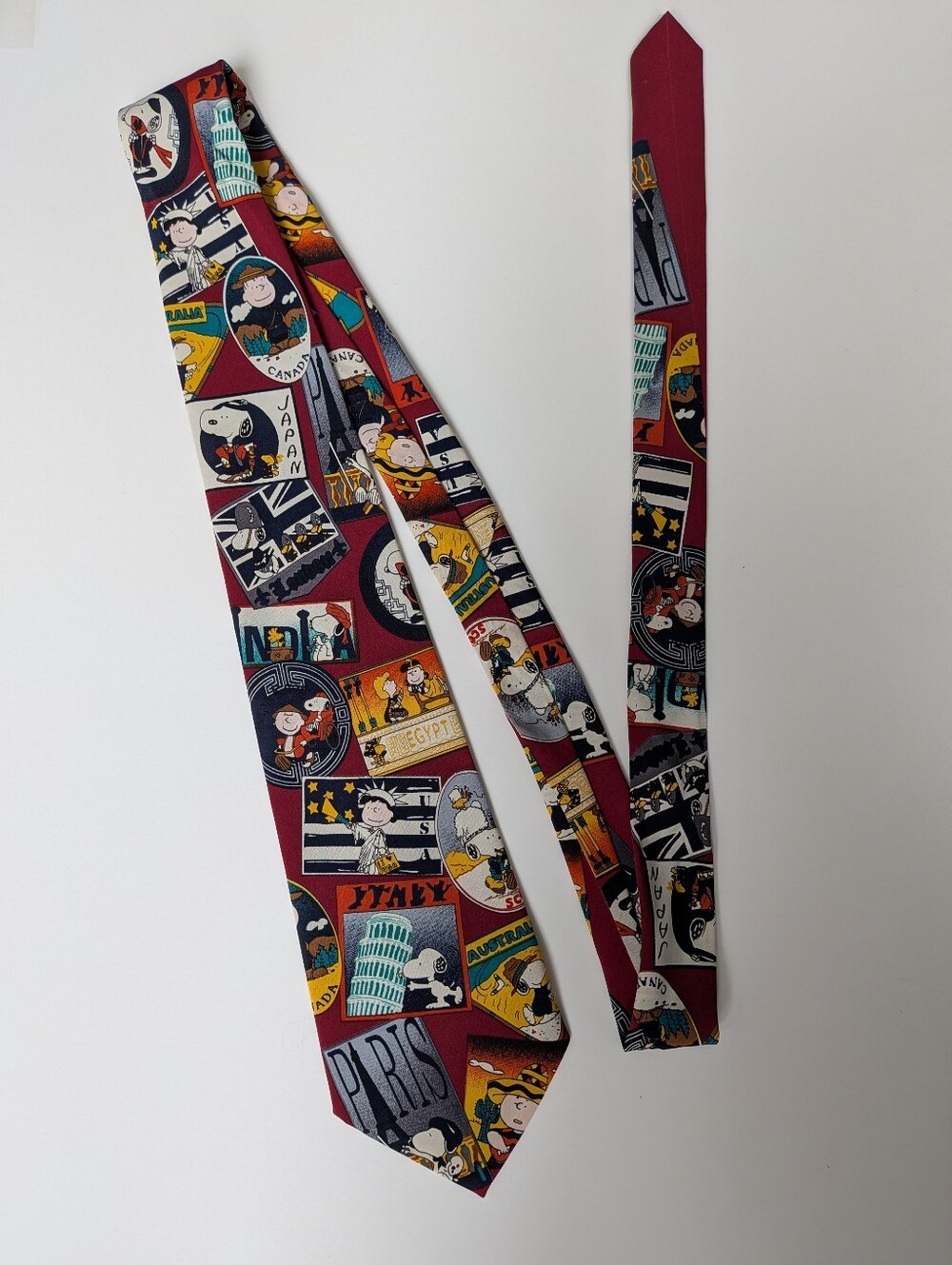 Peanuts Silk Tie "Life should be a 52 week vacation".